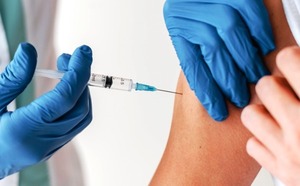 Recomiendan aplicarse vacuna bivalente anual contra Covid-19 •