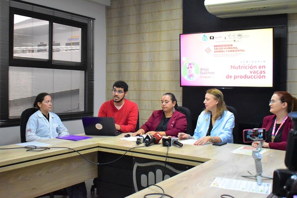 UNAE PRESENTA EL V CONGRESO DE SALUD HUMANA, ANIMAL Y AMBIENTAL