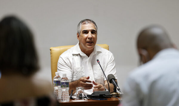 Cuba y China cooperarán en el desarrollo de una terapia contra distintos tipos de cáncer - MarketData