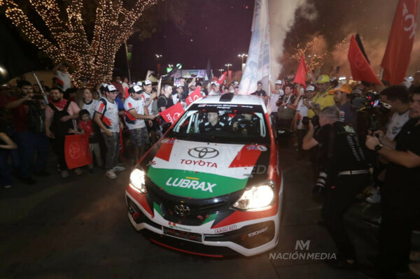 Versus / Emocionante día 1 del Rally más duro del mundo