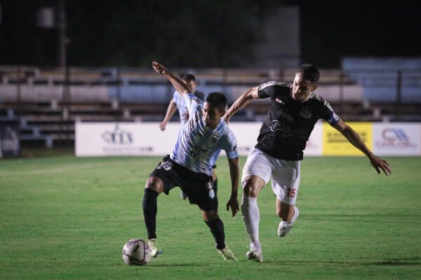 Versus / Resistencia y Guaireña cierran la penúltima fecha del torneo Apertura