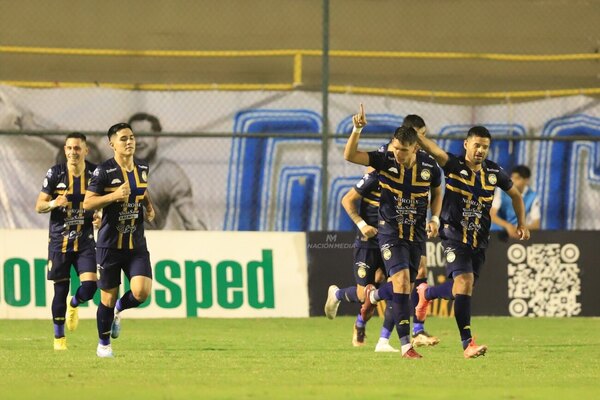 Versus / Trinidense se subió al podio del Apertura con un gran triunfo ante Nacional