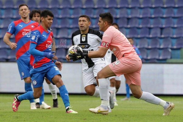 Versus / Cerro Porteño y Tacuary se despiden del Apertura con un empate