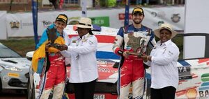 Versus / Diego Domínguez Bejarano hace historia en el Safari Rally de Kenya