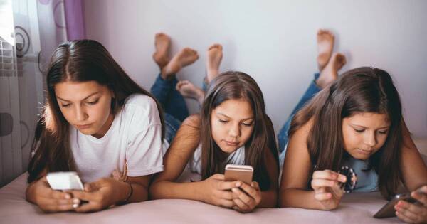 La Nación / Nomofobia: la dependencia al celular genera problemas de salud mental