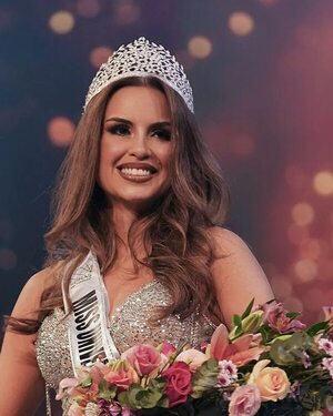 Vídeo: Elicena Andrada Orrego vive el sueño de ser Miss Universo Paraguay   - Gente - ABC Color