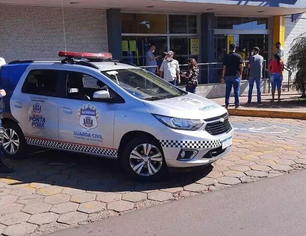 Ocho guardias municipales detenidos por extorsión en Ponta Porâ