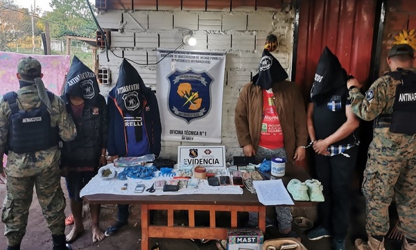 Fiscalía confirma cuatro detenidos e incautación de presunta droga