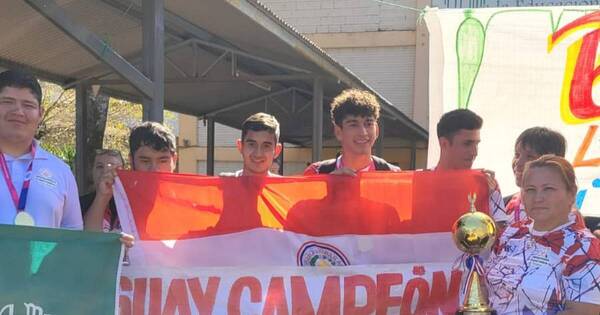 La Nación / CDE se vistió de fiesta para recibir al equipo de oro de las Olimpiadas Especiales