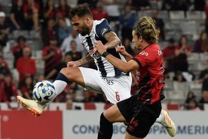 Paranaense consolida su dominio con goleada a Alianza Lima - Fútbol Internacional - ABC Color