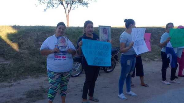 Fuerte Olimpo: Protesta frente al hospital luego de que embarazada perdiera su bebé