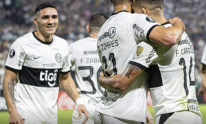 (VIDEO) Olimpia golea a Melgar peruano y lidera su grupo por la Libertadores