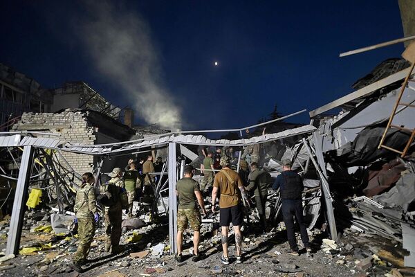 Diario HOY | Al menos nueve muertos en bombardeo ruso contra un restaurante en Ucrania
