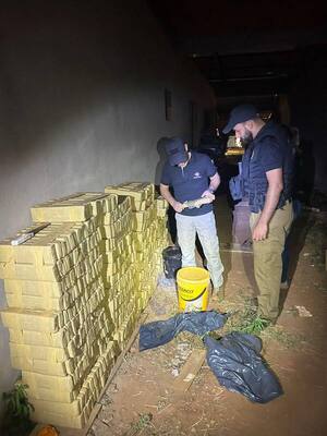 Incautan más de 4 toneladas de marihuana en zona fronteriza entre Paraguay y Brasil 