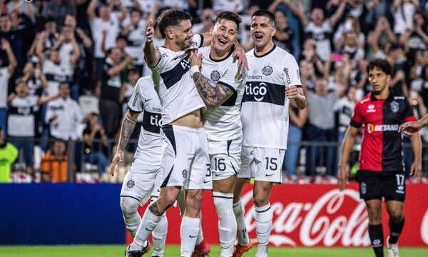 Olimpia celebra y se queda en lo alto de su grupo