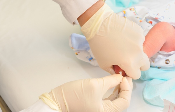 Organizan charla por el “Día Internacional del Screening Neonatal” | Lambaré Informativo