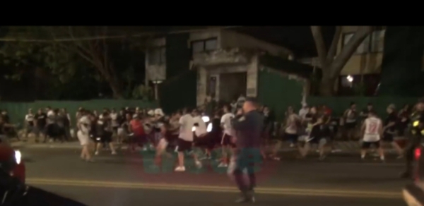 (VIDEO)Barras de Olimpia a las trompadas antes del partido contra Melgar