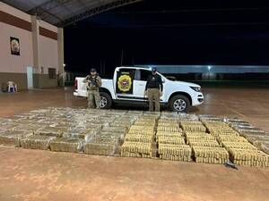 Cacharon toneladas de macoña en un depósito