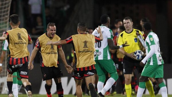 Patronato vence a Nacional y jugará el ‘playoff’ en Sudamericana