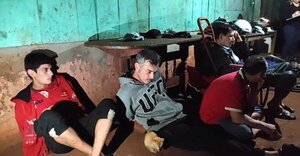 CDE: Cinco detenidos durante allanamiento de un aguantadero de motos robadas