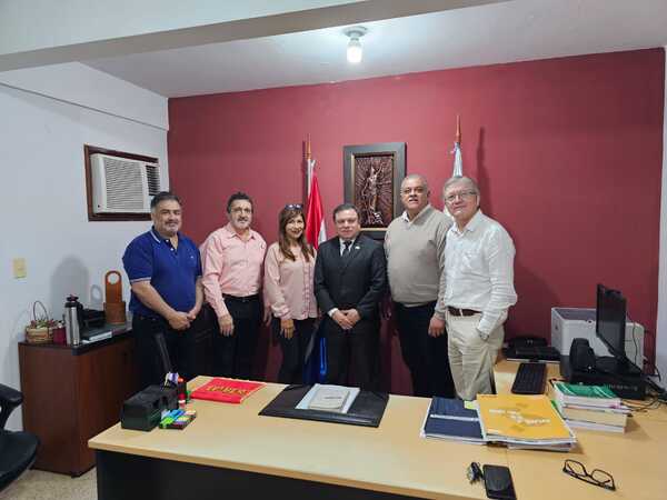 Comerciantes de Encarnación exponen preocupaciones de seguridad en reunión con Fiscal Adjunto