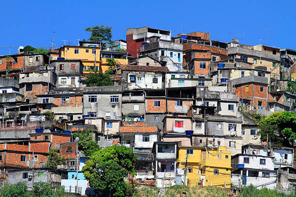 Google crear谩 miles de direcciones digitales para los habitantes de 20 favelas brasile帽as - Revista PLUS