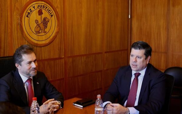 Generar 500.000 nuevos empleos, próximo gran desafío del MIC - El Trueno
