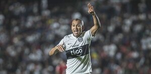 Versus / Sergio Otálvaro habla del “sueño” que tiene en Olimpia y deja un mensaje para Cardona 