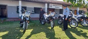 Incorporan motocicletas en lucha contra la delincuencia en Ñeembucú - Policiales - ABC Color