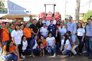 Ministerio de Agricultura y Ganadería benefició con implementos agrícolas a productores de Arroyos y Esteros