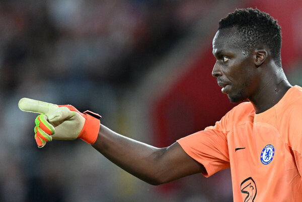 Versus / Edouard Mendy, exarquero del Chelsea, jugará por el Al-Ahli árabe