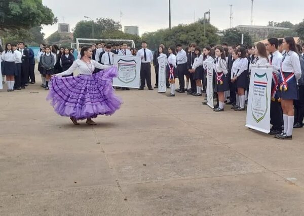 Colegio celebra su aniversario fundacional número 43 en Ayolas - Nacionales - ABC Color