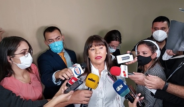 Celeste tilda de “barata” a senadora electa Noelia Cabrera