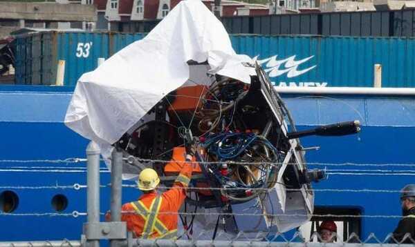 Recuperán restos del Titán que implosionó en el fondo del océano