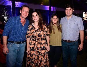 En “Ladies Night” subastan a “La Gran Dama” más cara de la historia del Paraguay - Sociales - ABC Color