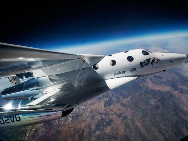 Virgin Galactic anuncia su primer viaje comercial al espacio: estos serán los primeros turistas - Informatepy.com
