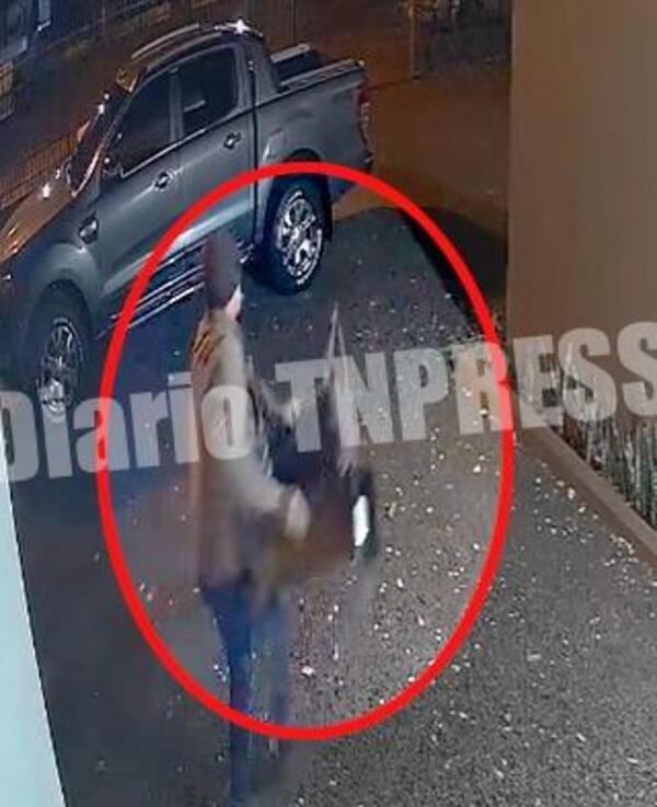 Inseguridad en Santa Rita: ladrón hurta un brasero y es captado por circuito cerrado – Diario TNPRESS