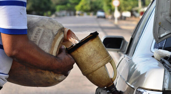 COMBUSTIBLE MAU LIQUIDA AL SECTOR: AL MES INGRESAN 100 MILLONES DE LITROS