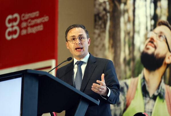 El presidente de la Cámara de Comercio de Bogotá se despide con una entidad más modernizada - MarketData