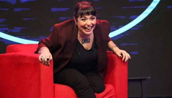 Andrea Valobra dijo que besaría a Santi González pero "matándose de la risa" - Teleshow