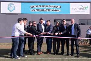 Guaireña inaugura complejo de alto rendimiento •