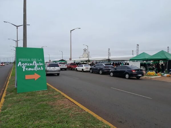 Realizan tercera Feria de Agricultura Familiar, Consuma lo que Itapúa Produce - Nacionales - ABC Color