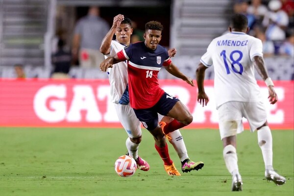 Se fugaron cuatro jugadores de la selección de Cubana de Fútbol - Informatepy.com