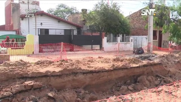 Sajonia: Obras interminables - SNT