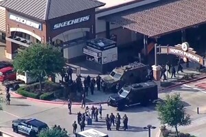 Texas: Difunden video del momento en que derriban a un tirador que mató a 8 personas - Unicanal