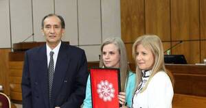 La Nación / En la última sesión del Senado se rinde homenaje a Óscar Denis y piden justicia