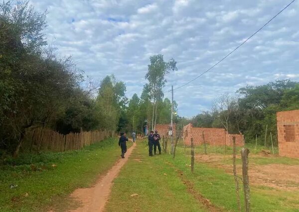 Individualizan a ocupantes ilegales de las vías férreas en Villarrica - Nacionales - ABC Color