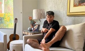 ¡”Pipino” Cuevas tumbado y de reposo!