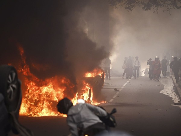 Disturbios se extendieron en Francia por joven baleado por la policía - ADN Digital