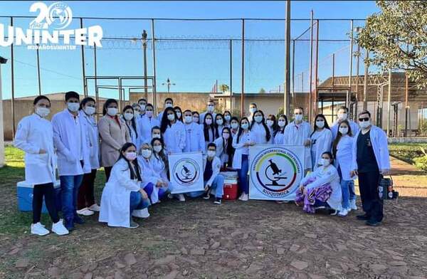 Jornada de acción social de la Uninter en el asentamiento San Lorenzo - Radio Imperio